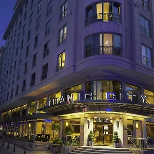 Hotel Titanic City Taksim